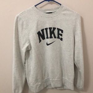 Nike women’s Sweatshirt